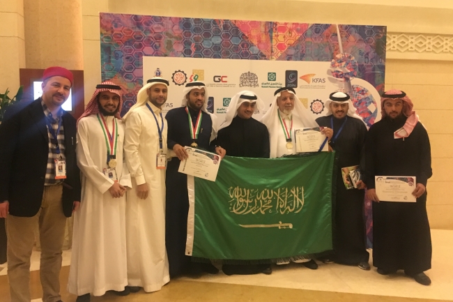 الجامعة تحصل على الميدالية الذهبية مع مرتبة الشرف الأولى على مستوى اختراعات الشرق الأوسط والمركز الأول لمكتب براءات الاختراع الخليجي 